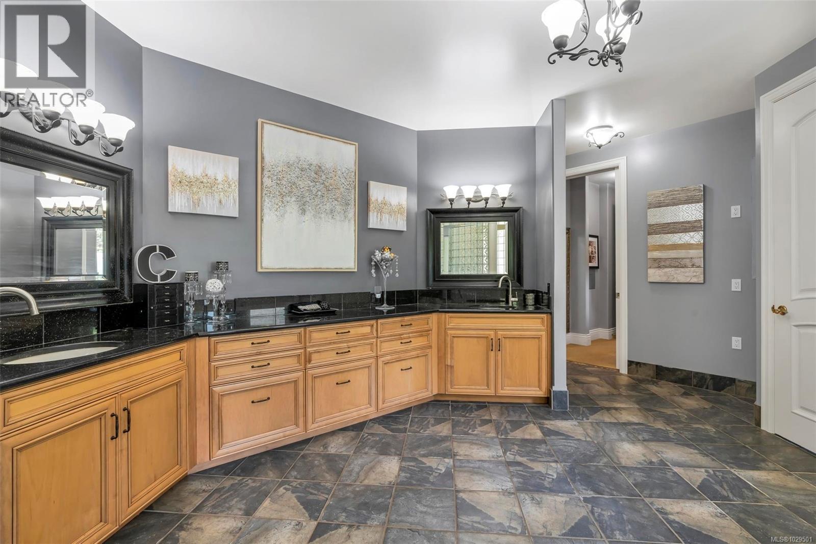  350 Sparton Road, Saanich