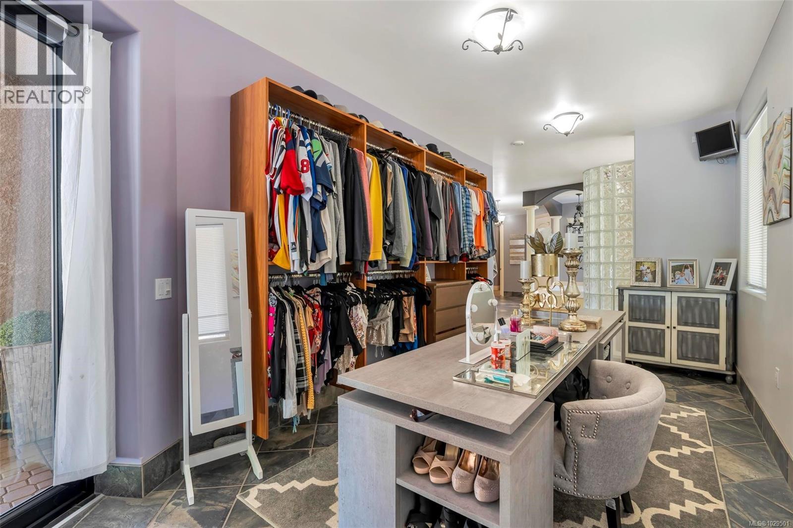  350 Sparton Road, Saanich