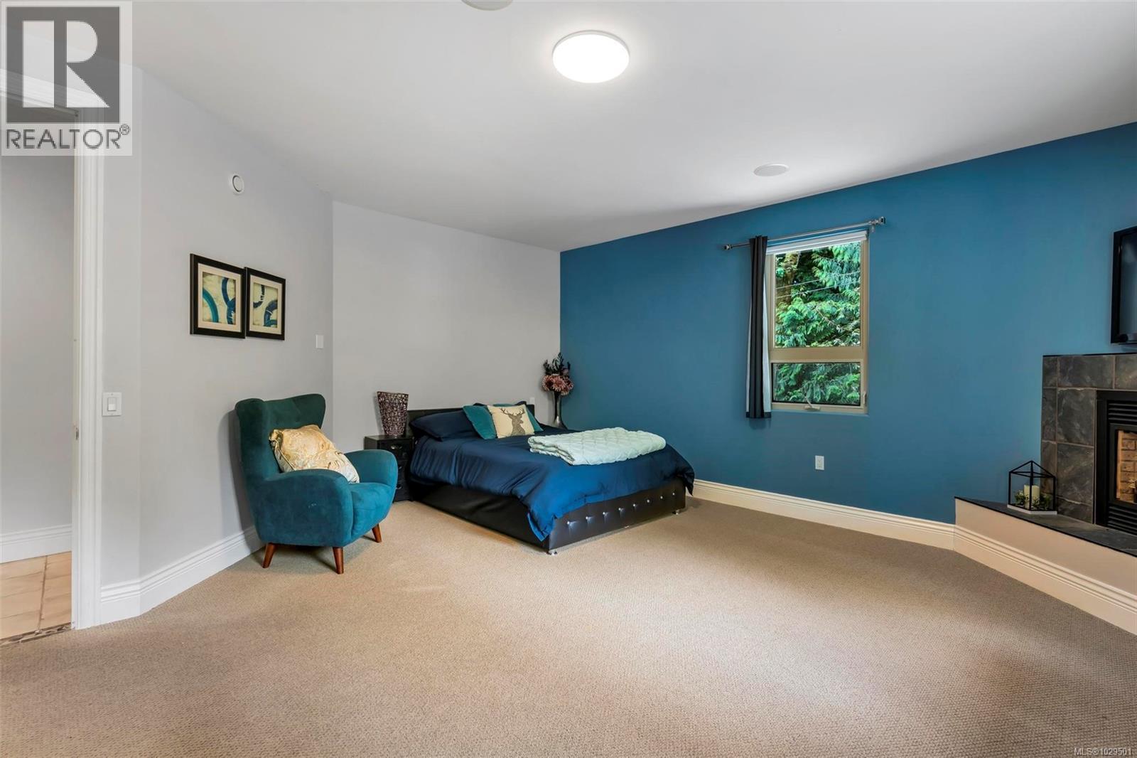  350 Sparton Road, Saanich