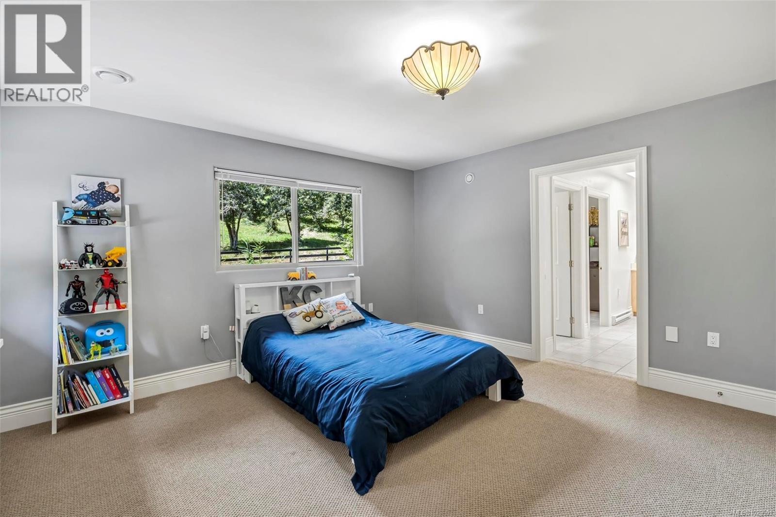  350 Sparton Road, Saanich