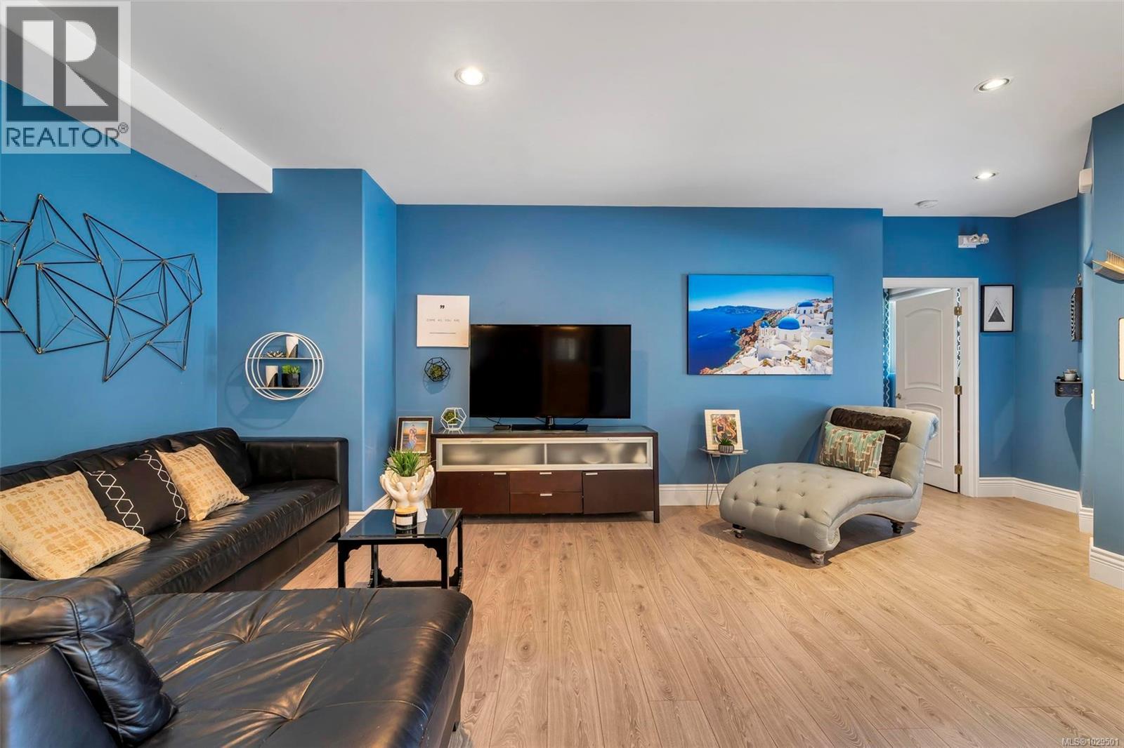  350 Sparton Road, Saanich