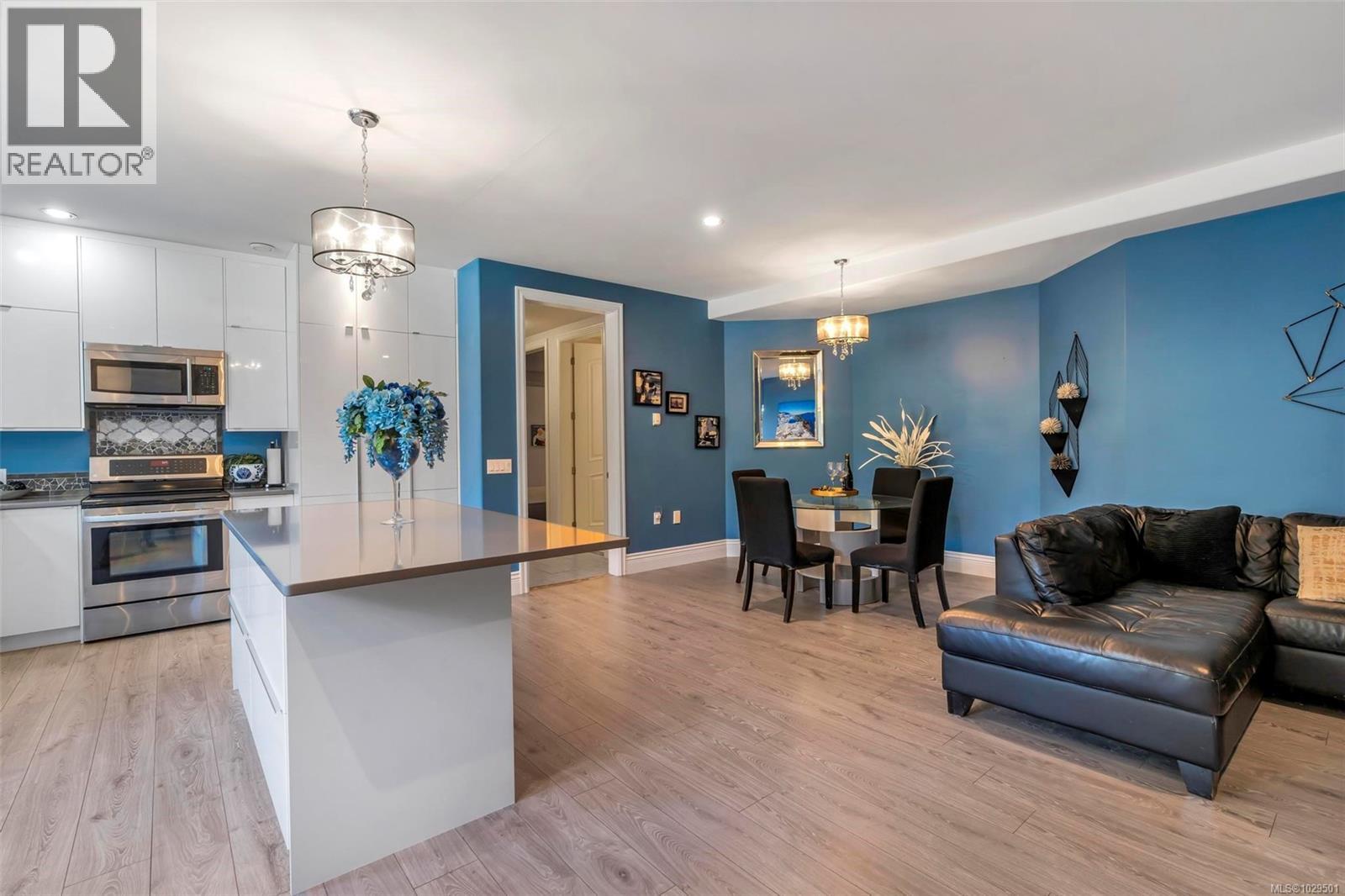  350 Sparton Road, Saanich