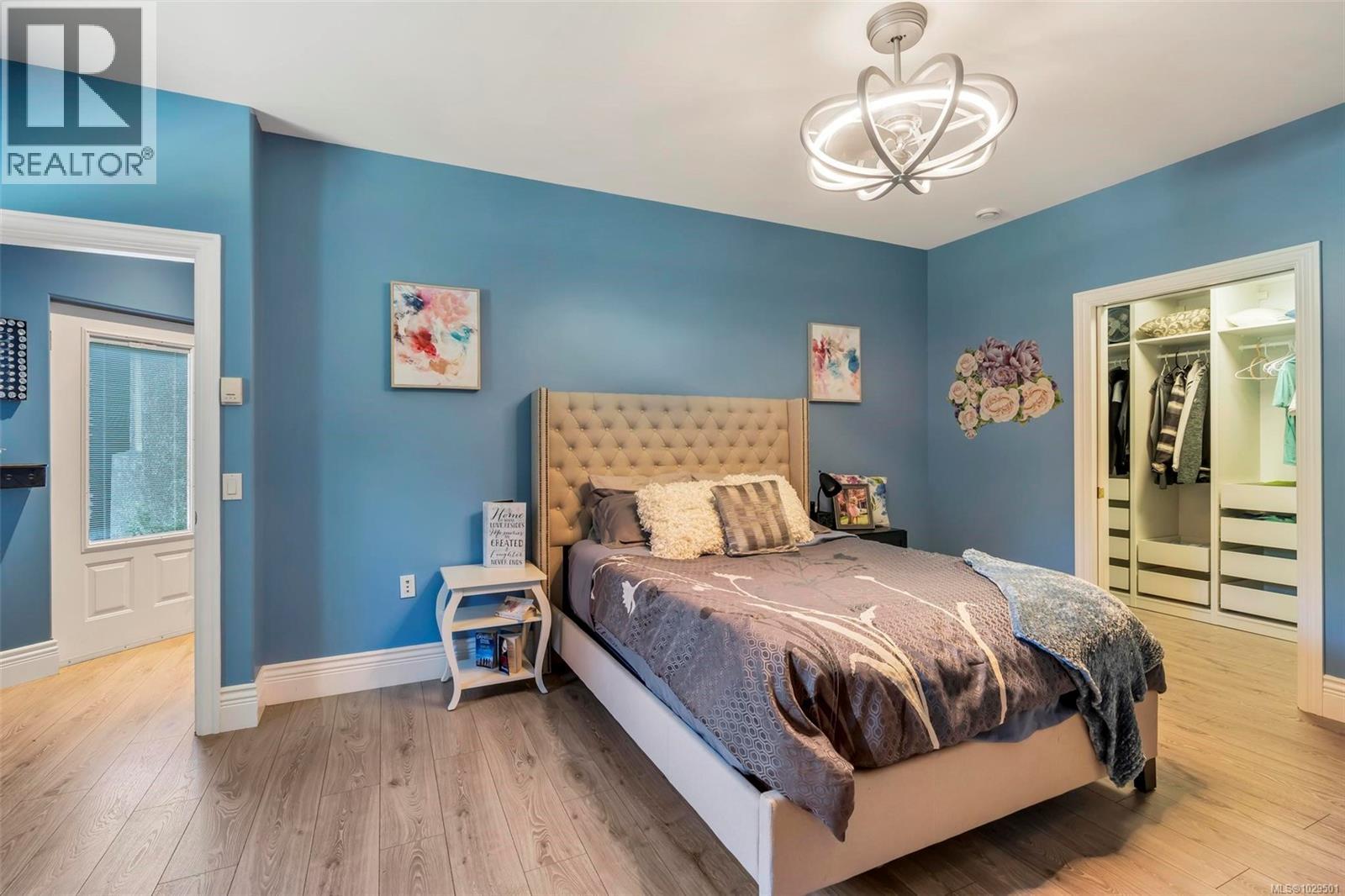  350 Sparton Road, Saanich