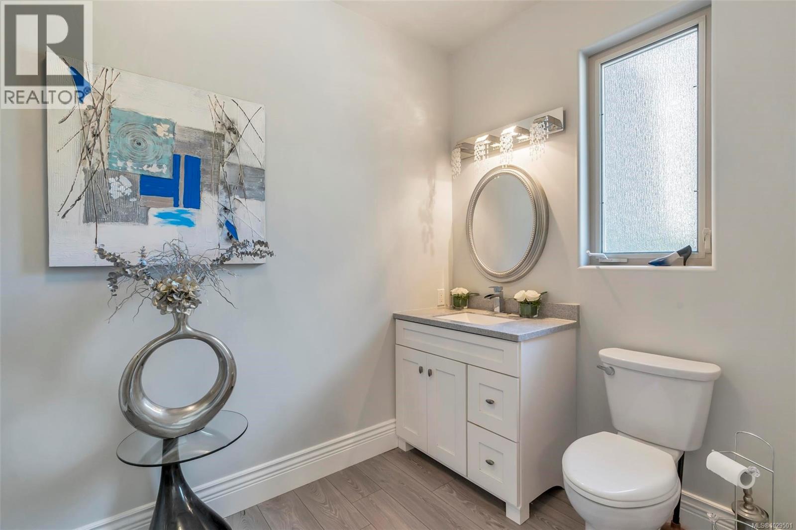  350 Sparton Road, Saanich