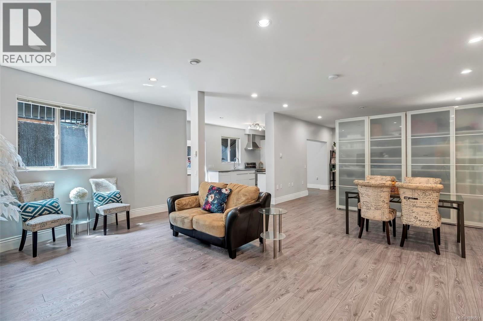  350 Sparton Road, Saanich