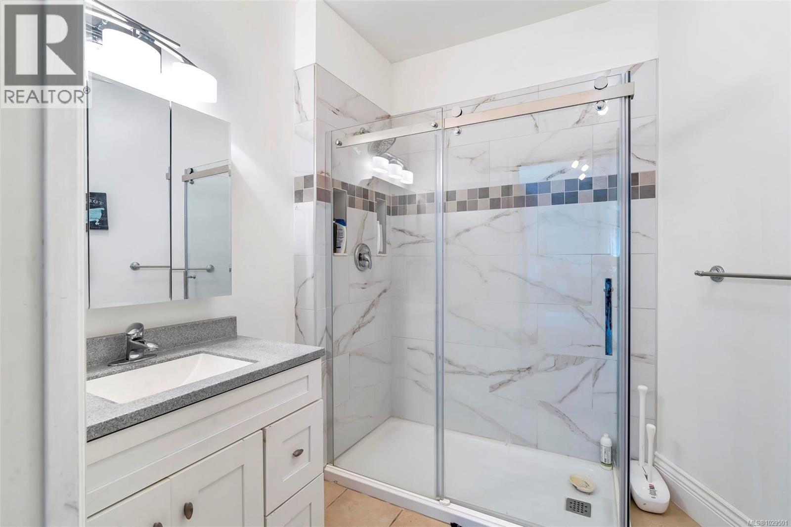  350 Sparton Road, Saanich