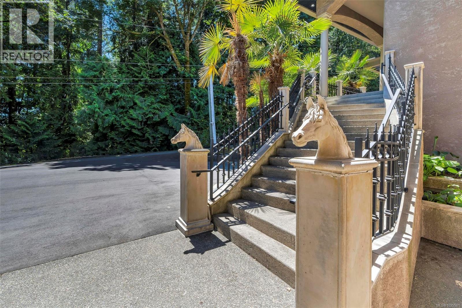  350 Sparton Road, Saanich