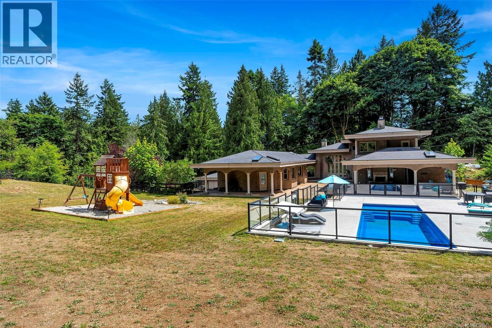  350 Sparton Road, Saanich