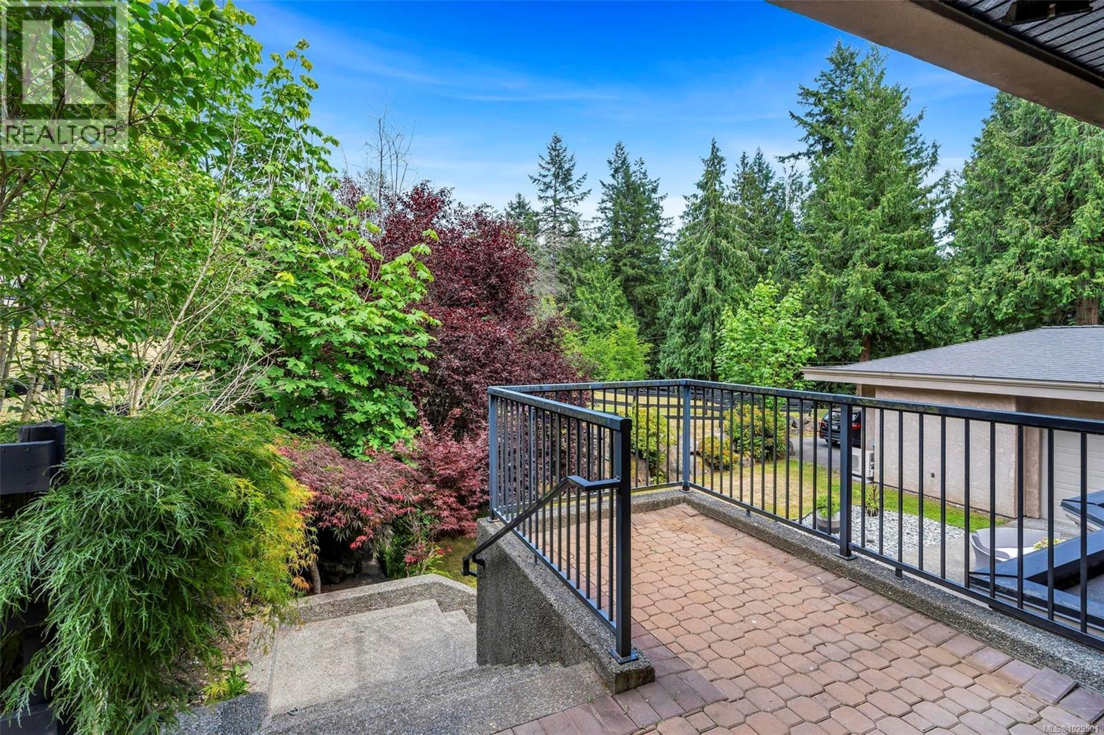  350 Sparton Road, Saanich