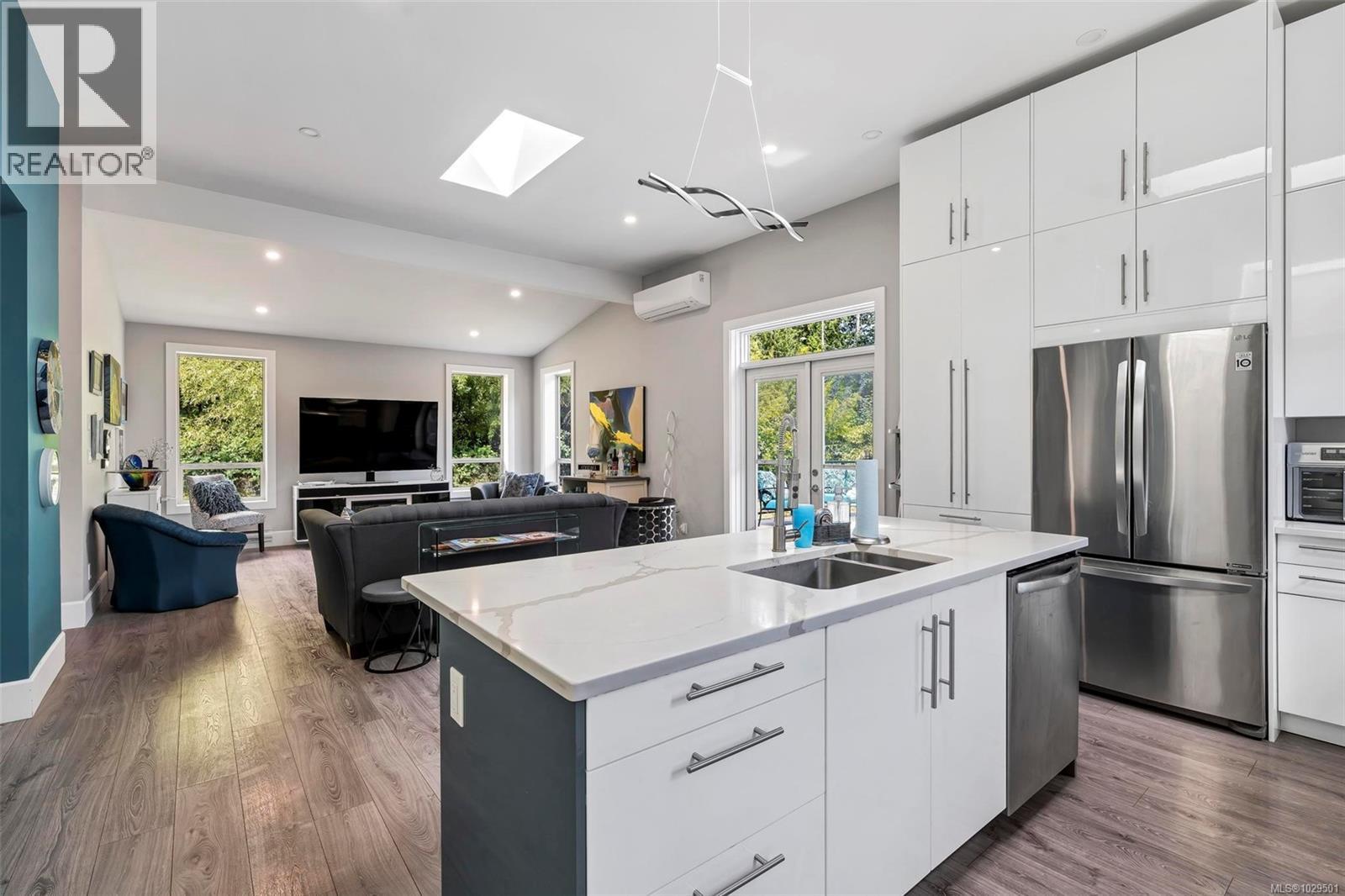  350 Sparton Road, Saanich