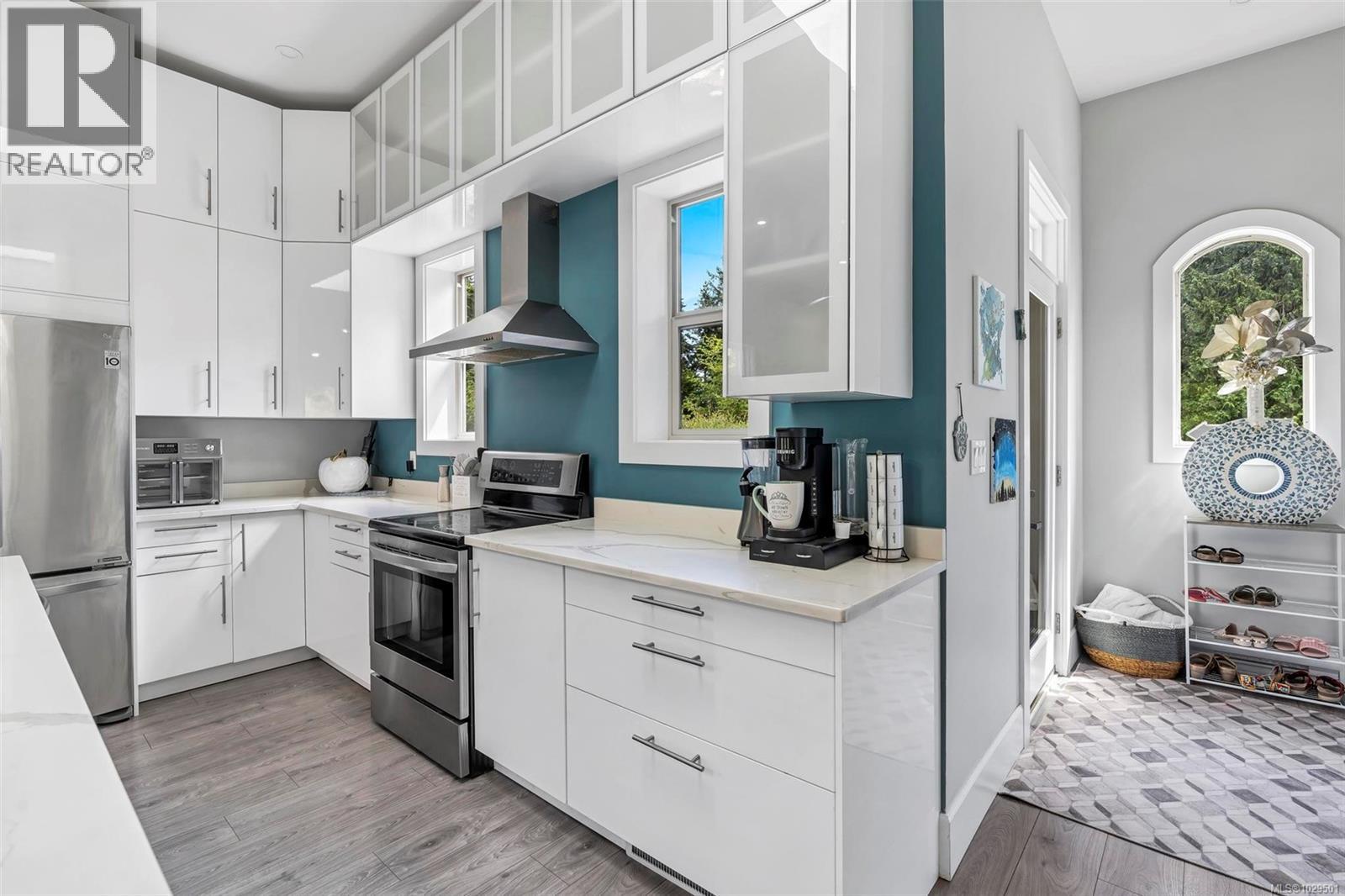  350 Sparton Road, Saanich