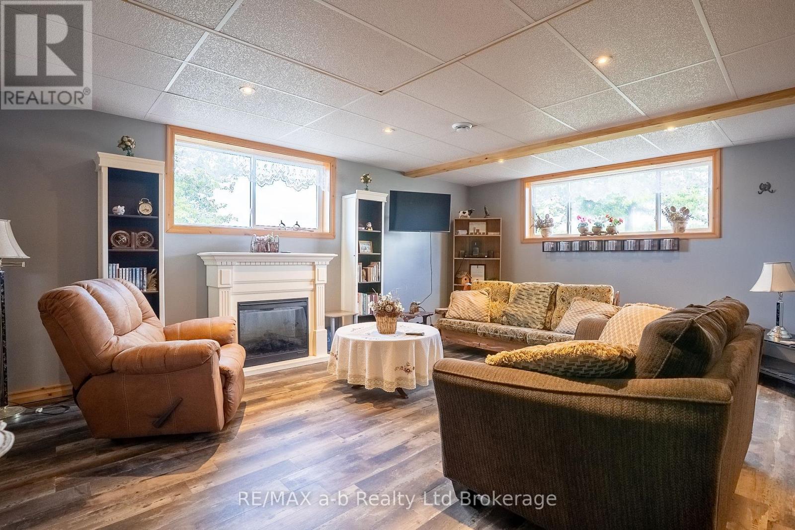 324500 MOUNT ELGIN ROAD - 21