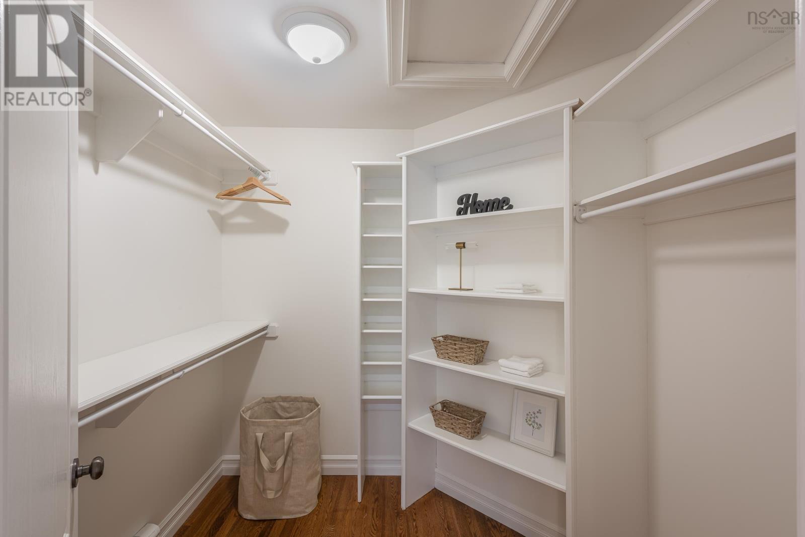 Property 25 of 43 of 48 Castlepark Grove