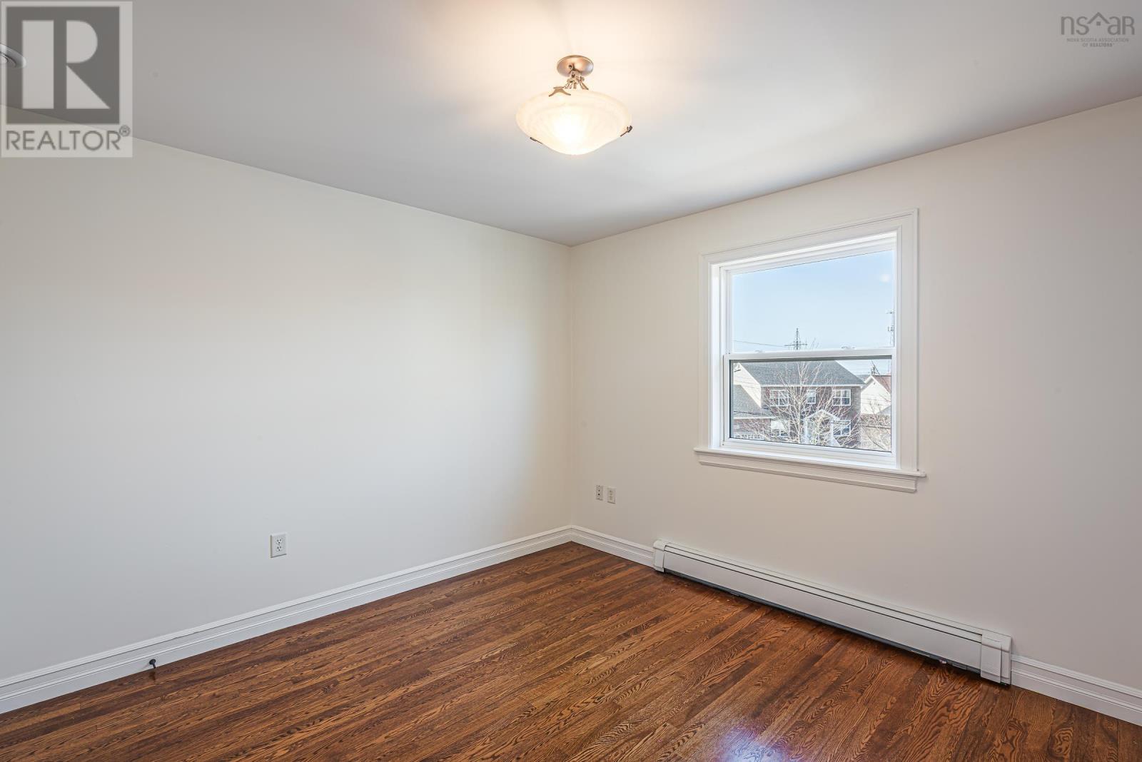 Property 20 of 43 of 48 Castlepark Grove