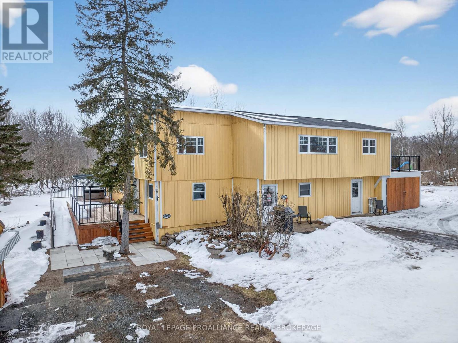 1040 ANTOINE ROAD - 1