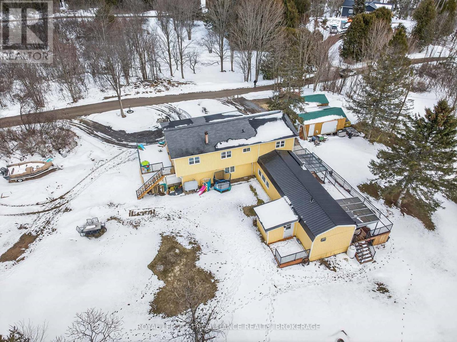 1040 ANTOINE ROAD - 3