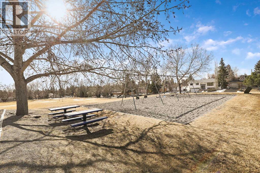 Single Family House Bi-level for Sale in  Dalmead Crescent NW Dalhousie Calgary 