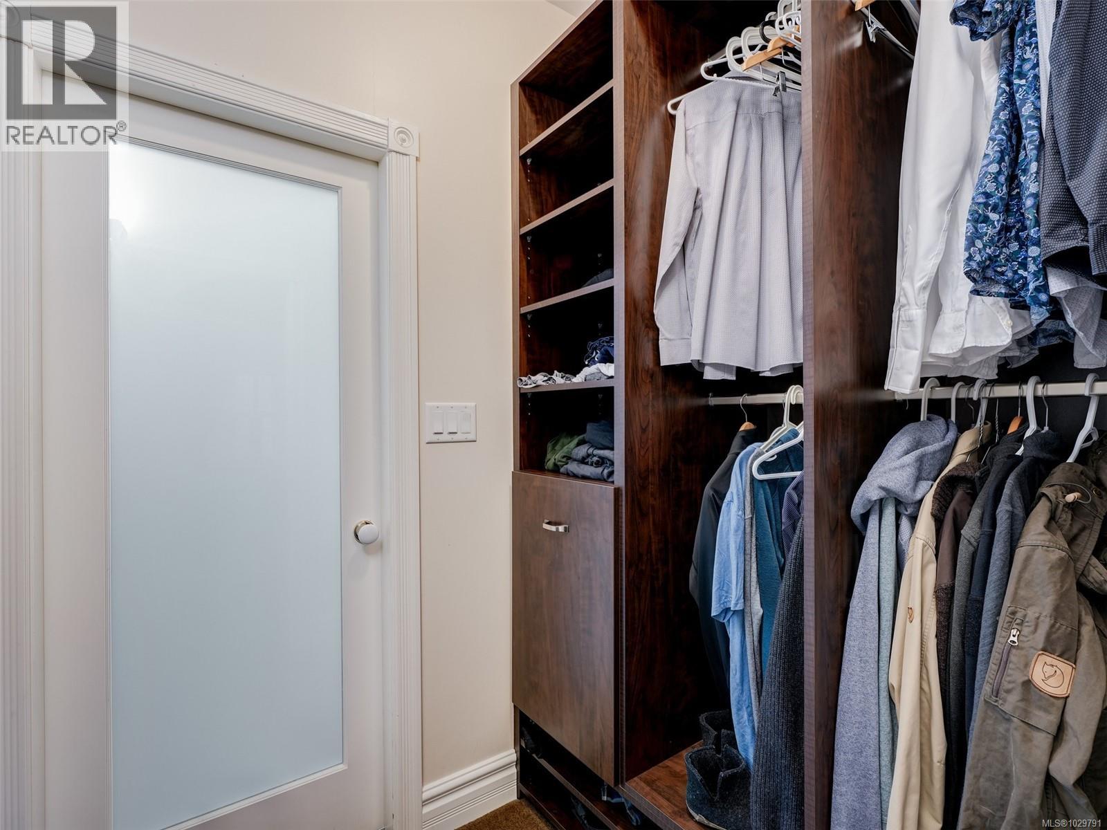 #3 445 ADMIRALS RD - 16