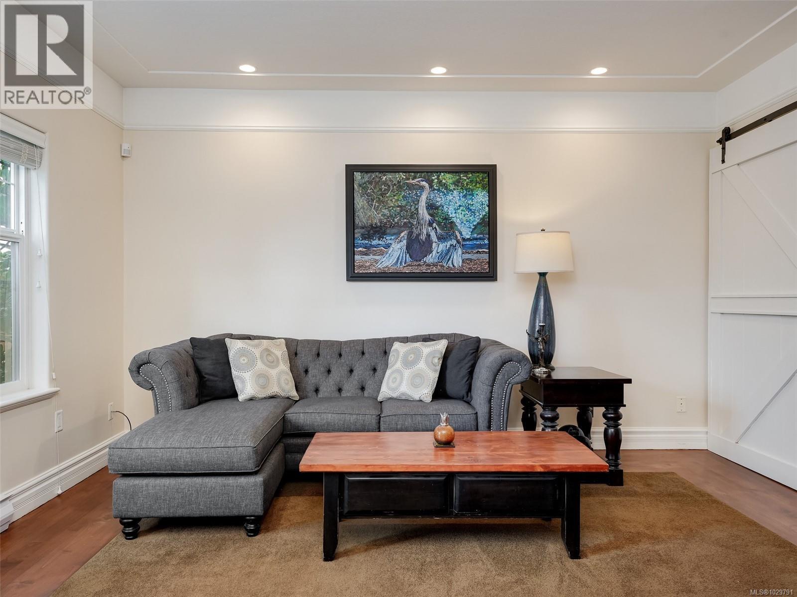 #3 445 ADMIRALS RD - Image 2