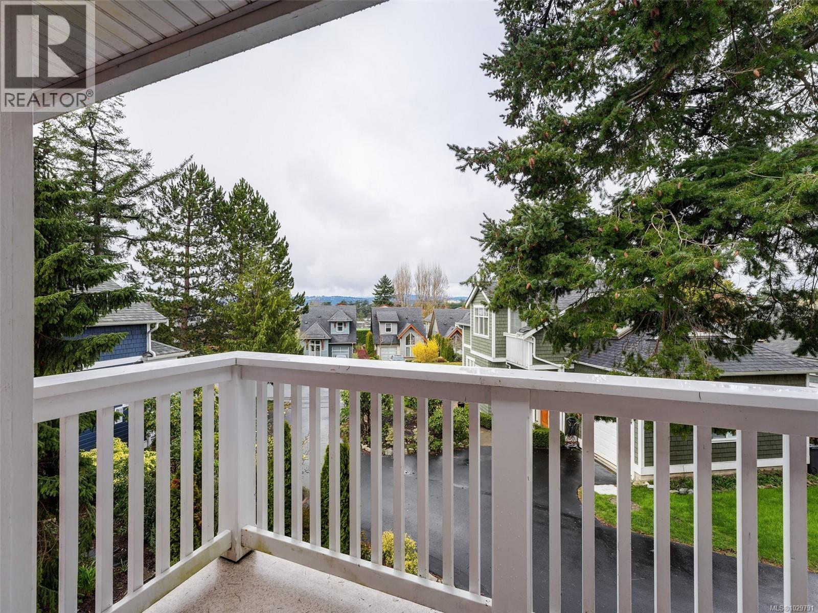 #3 445 ADMIRALS RD - 27