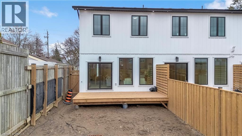 105 WINNIETT Street - 41