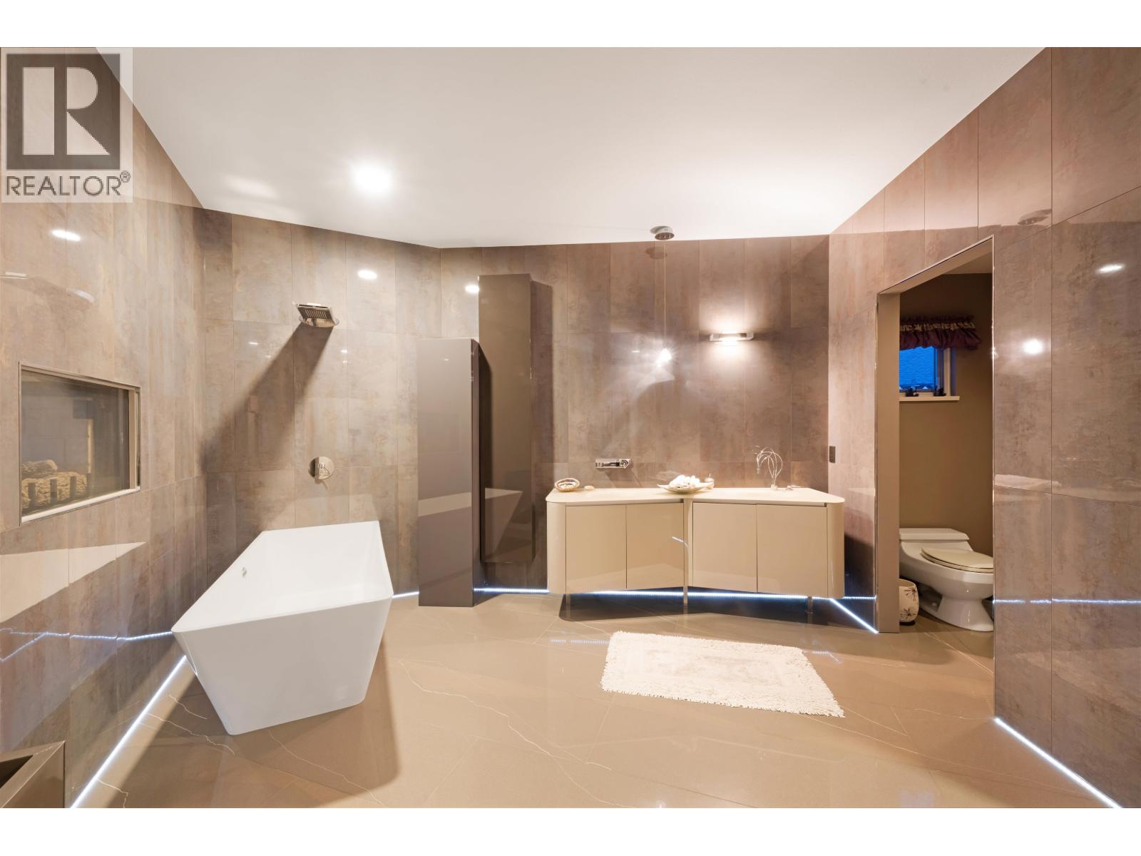 5671 MUSGRAVE Crescent, Richmond