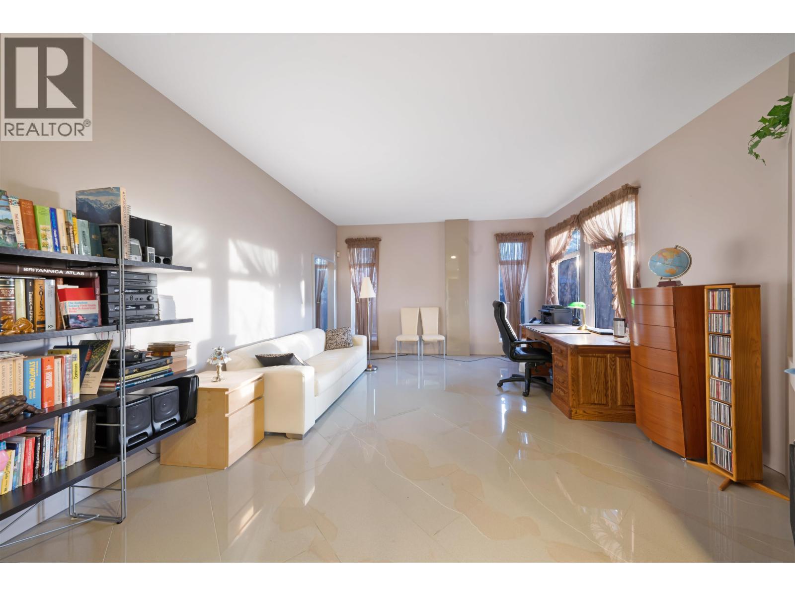 5671 MUSGRAVE Crescent, Richmond