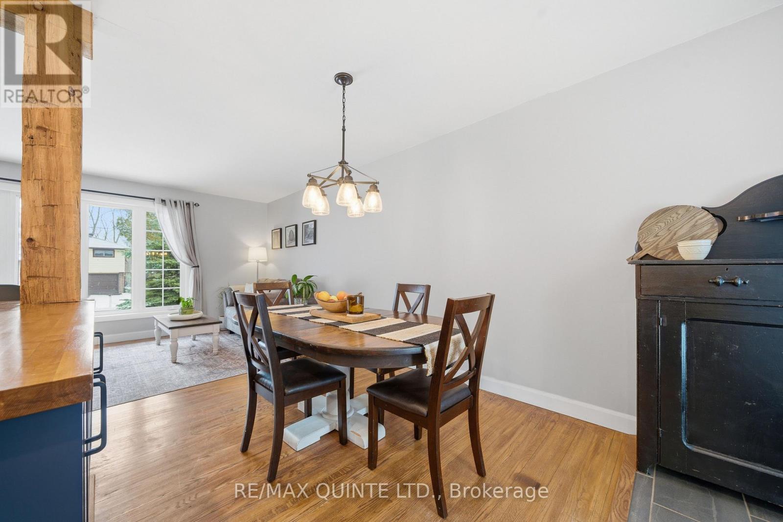 26 APPLEWOOD DRIVE - 16