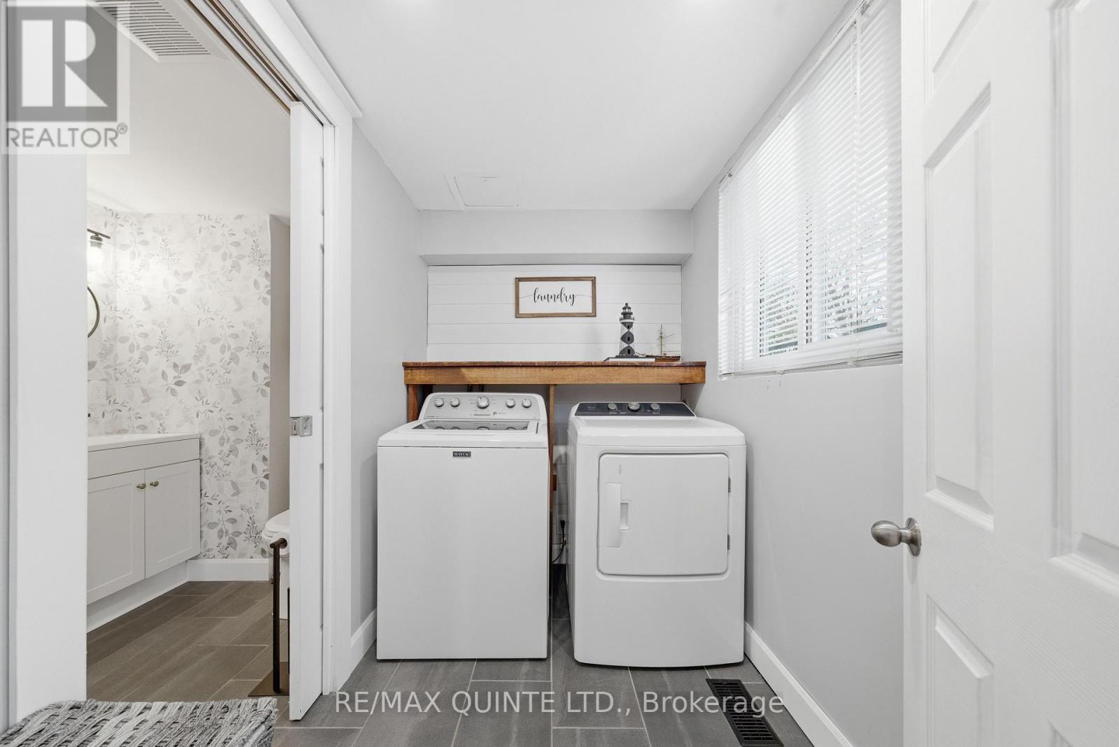 26 APPLEWOOD DRIVE - 24
