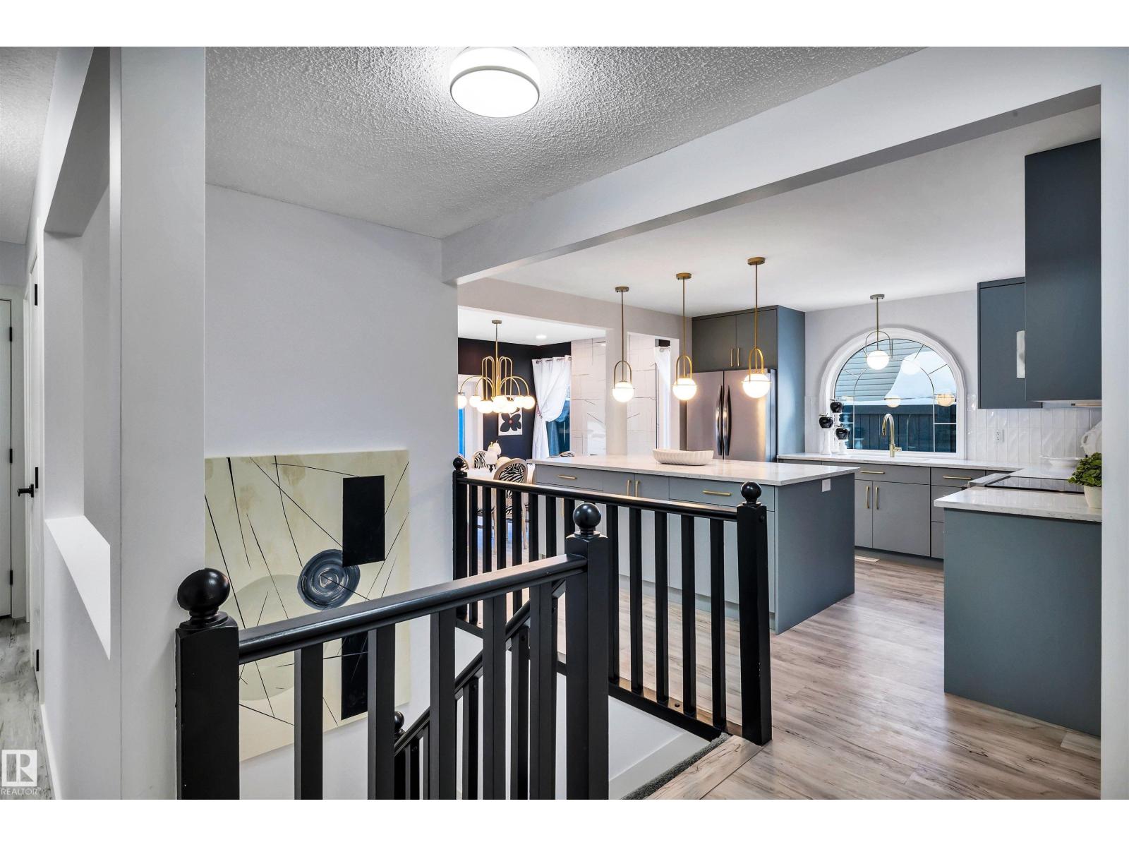 5409 56 ST - 14