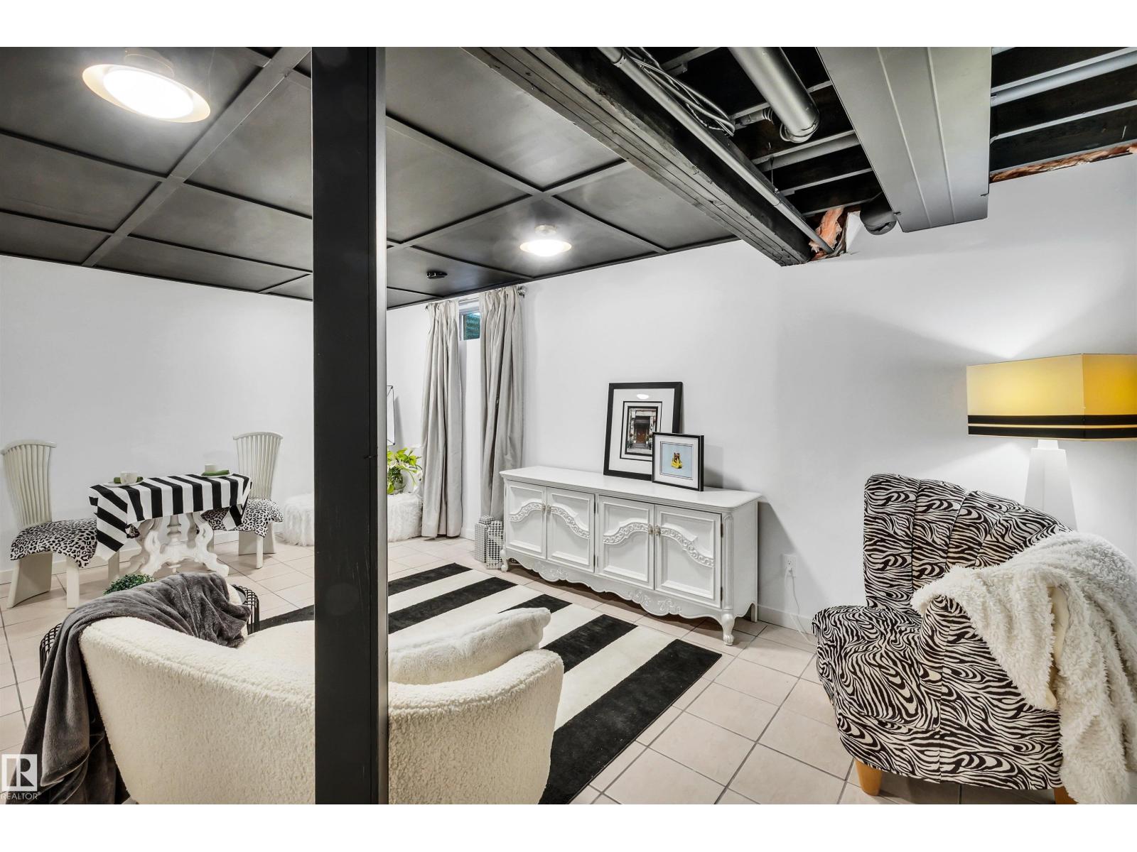 5409 56 ST - 36