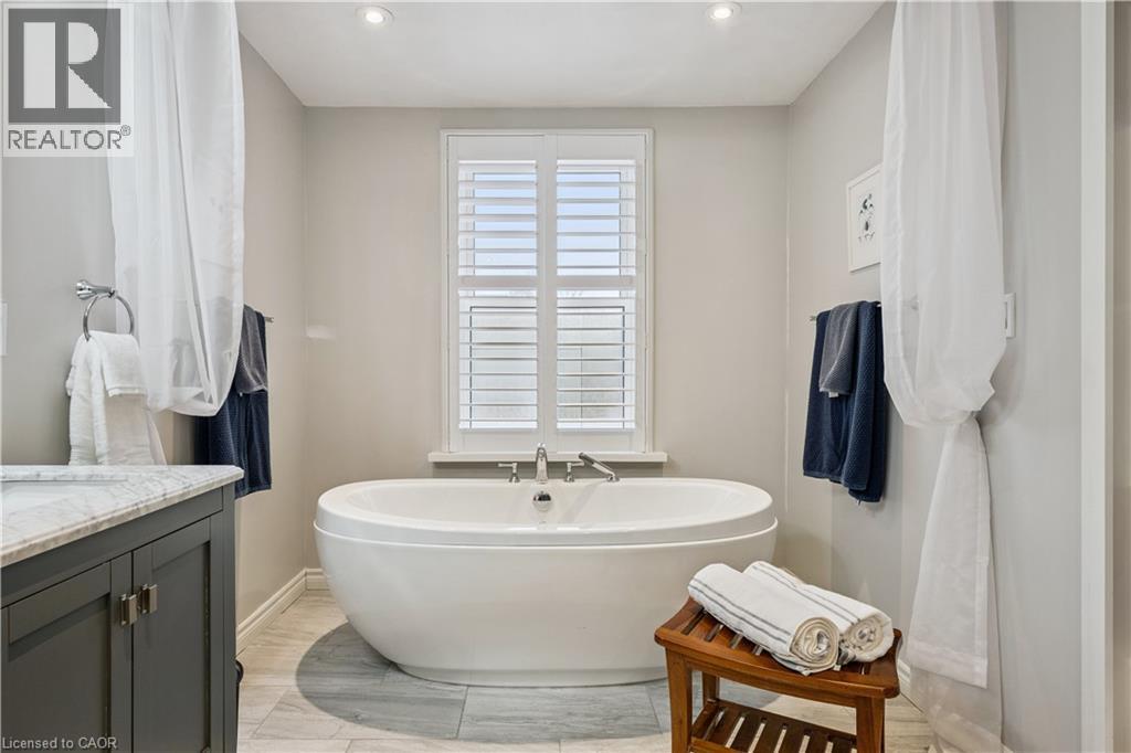 18 GEDDES Crescent - 30