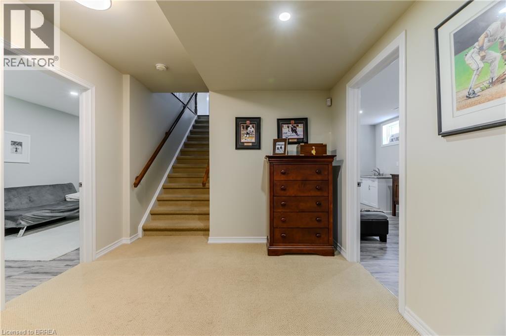 2350 GAINER STREET - 22