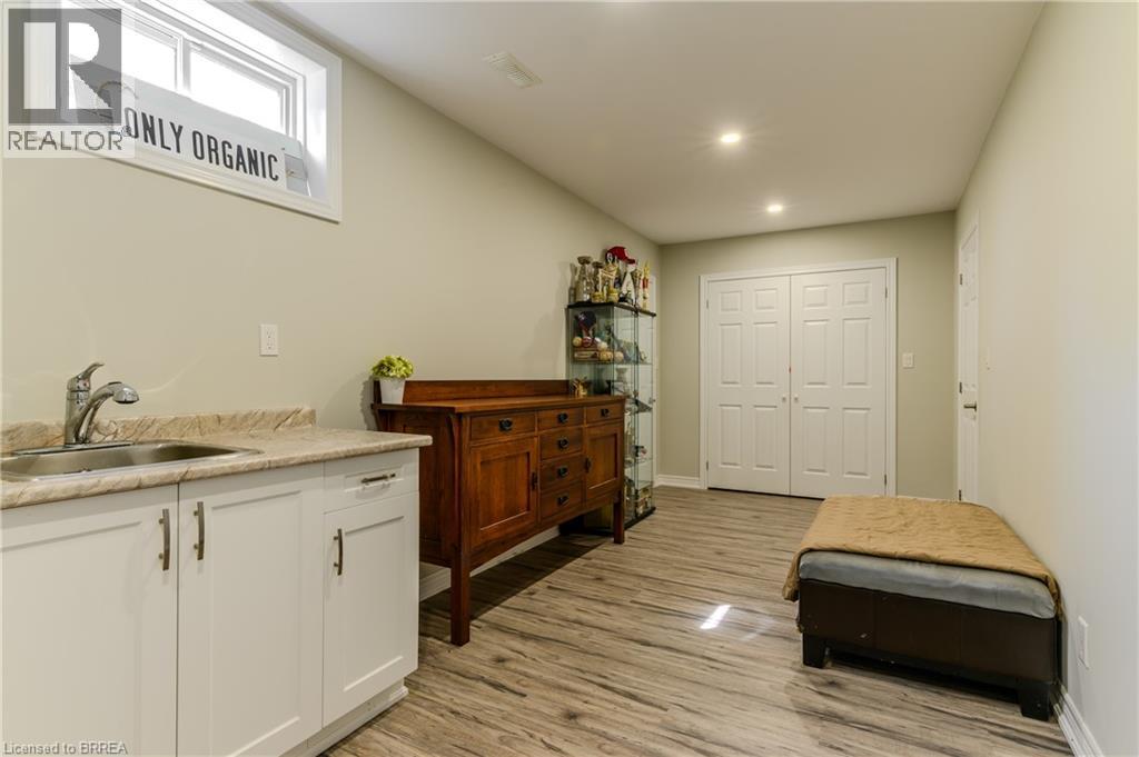 2350 GAINER STREET - 30
