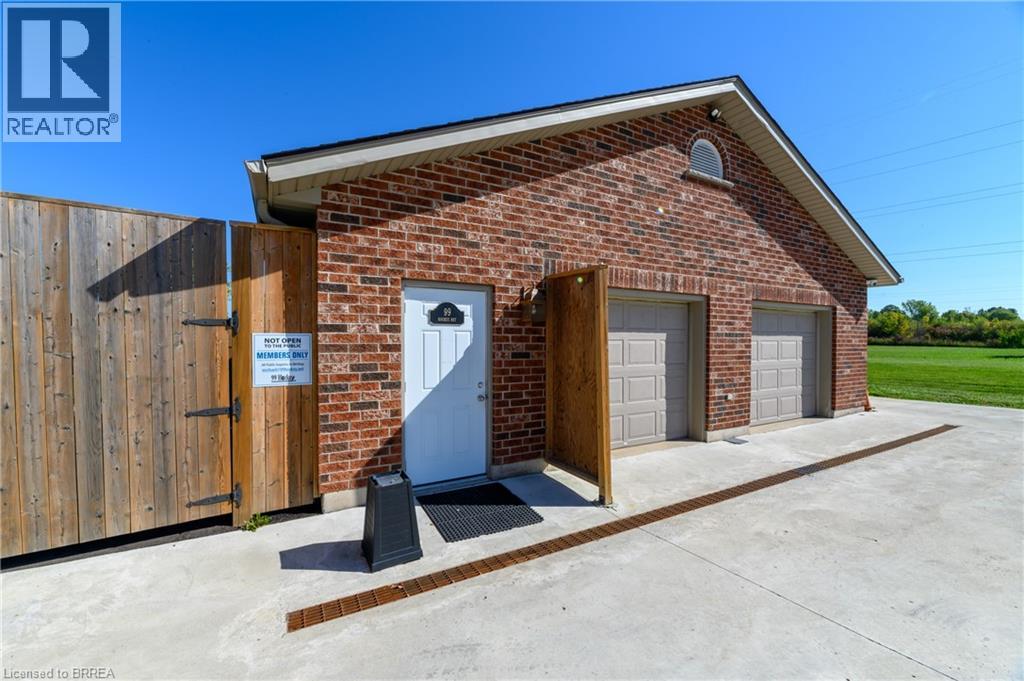 2350 GAINER STREET - 31
