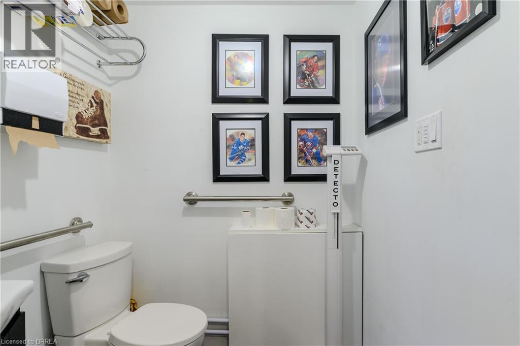 2350 GAINER STREET - 34