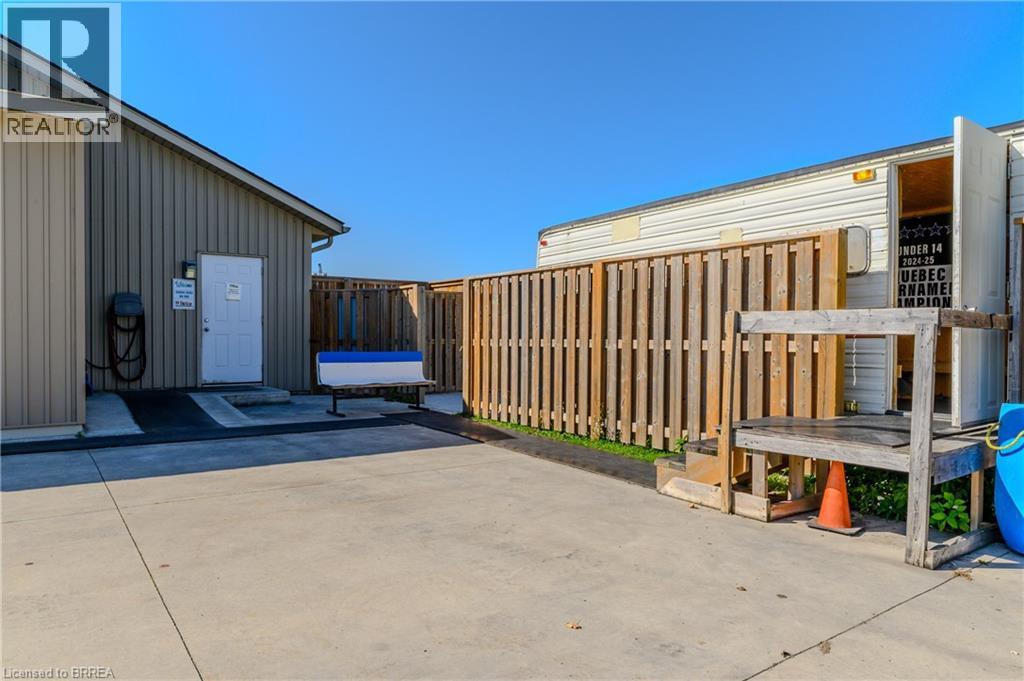 2350 GAINER STREET - 38