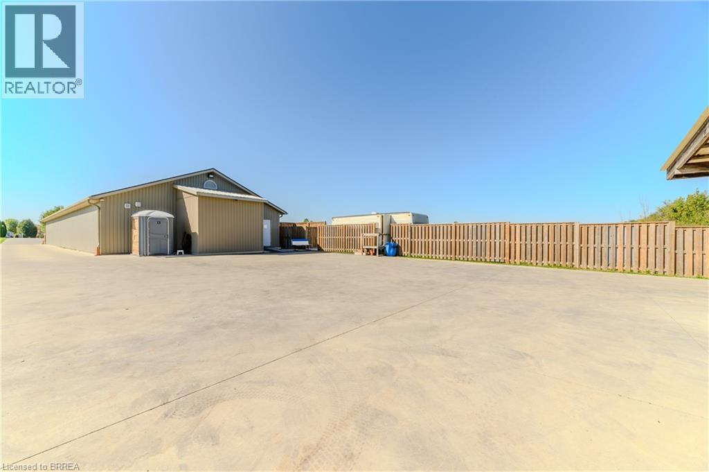 2350 GAINER STREET - 40