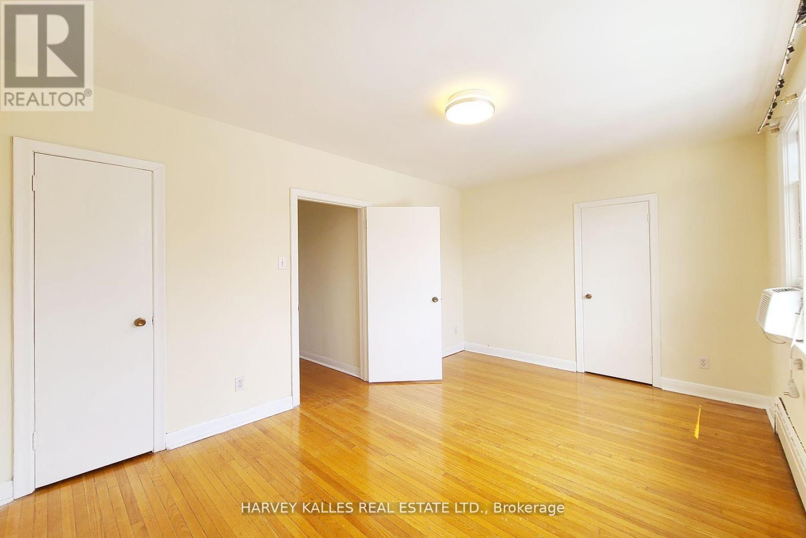 103 & 105 GILMOUR AVENUE - 17