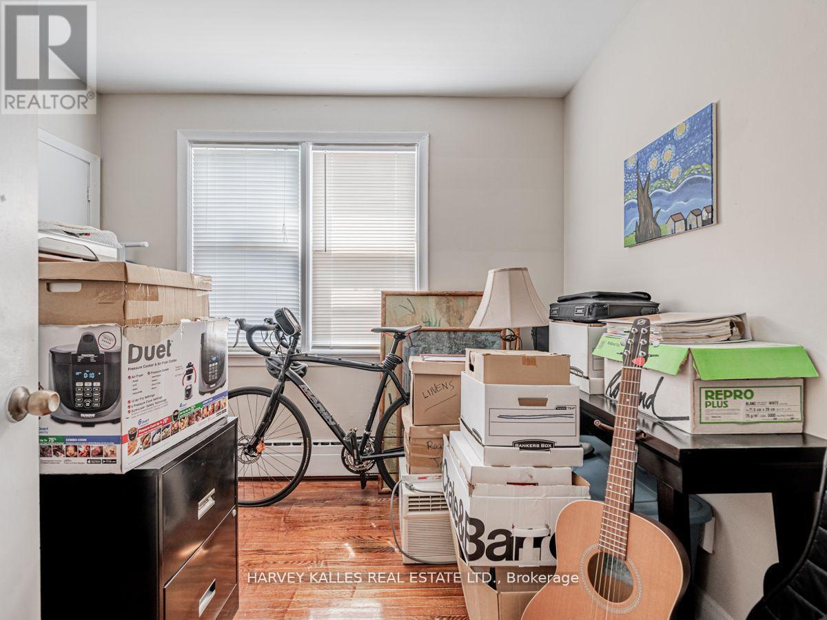 103 & 105 GILMOUR AVENUE - 25
