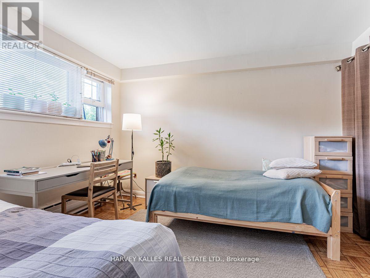 103 & 105 GILMOUR AVENUE - 34
