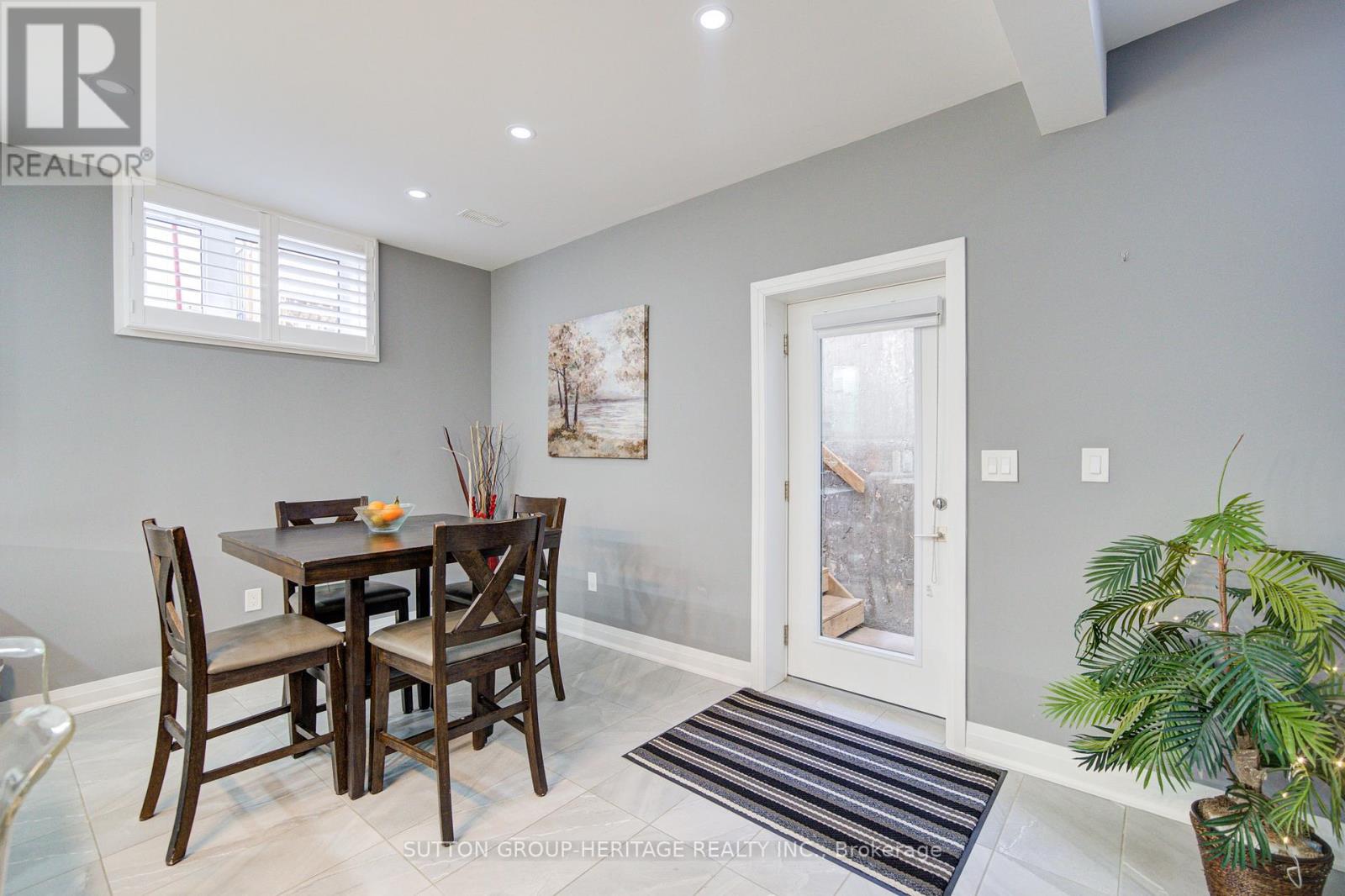 42 MCFARLAND DRIVE - 20