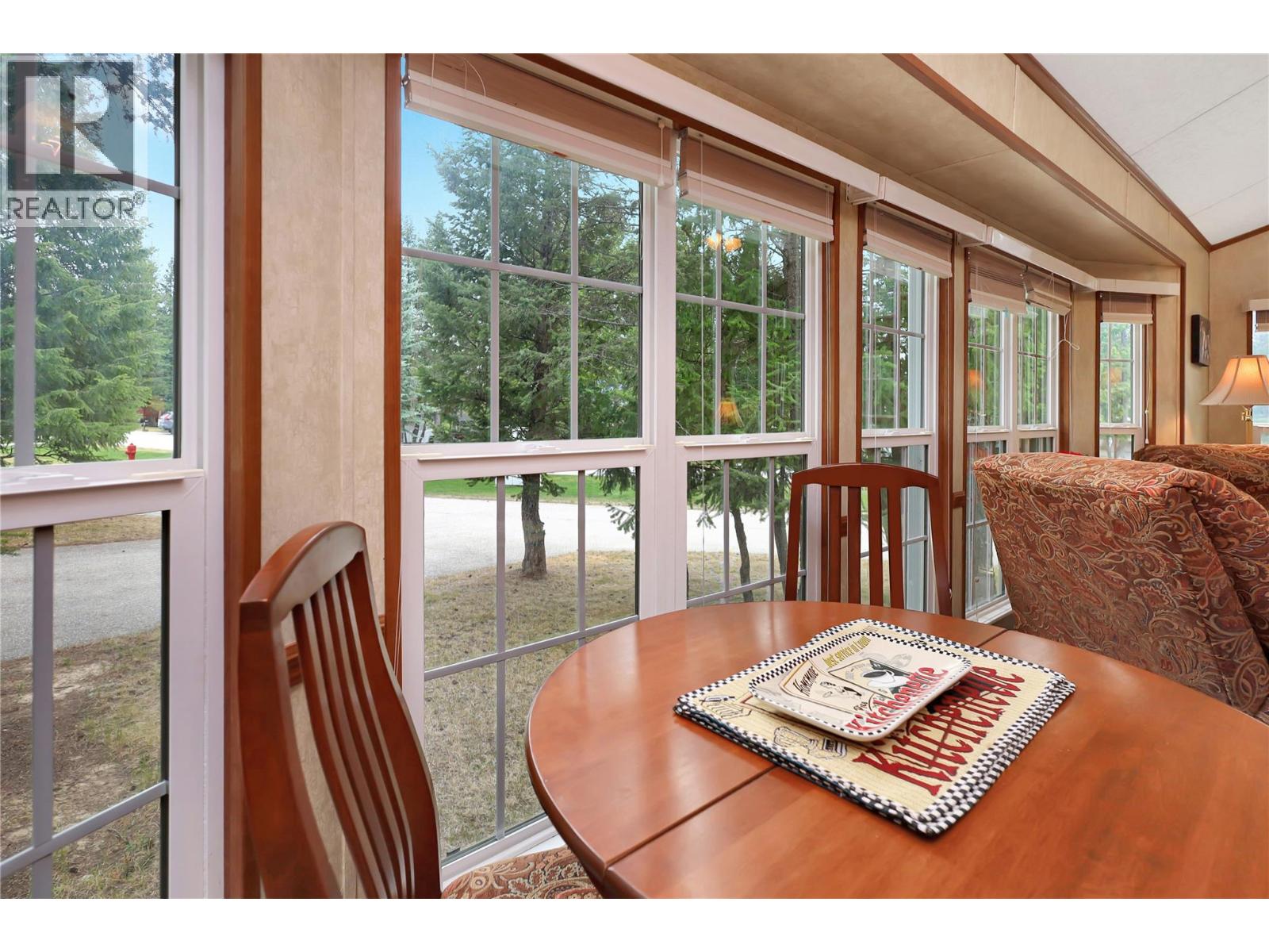 4862 Lynx Drive, Radium Hot Springs