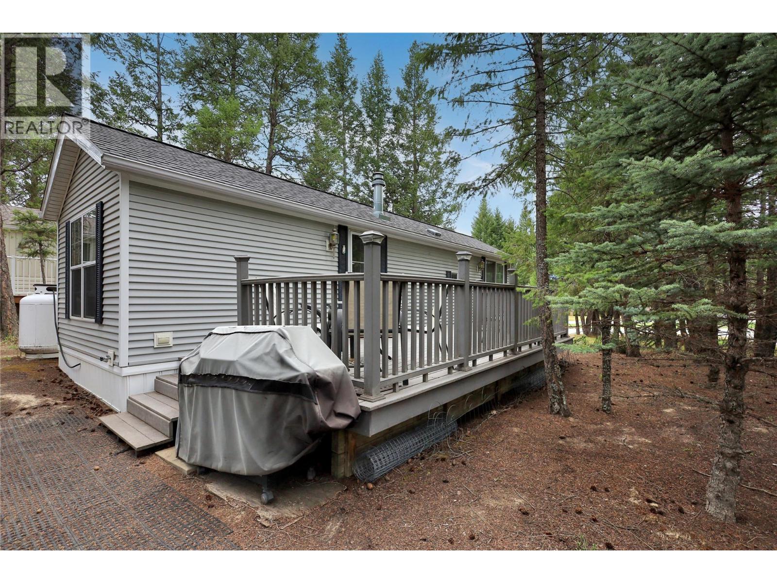 4862 Lynx Drive, Radium Hot Springs