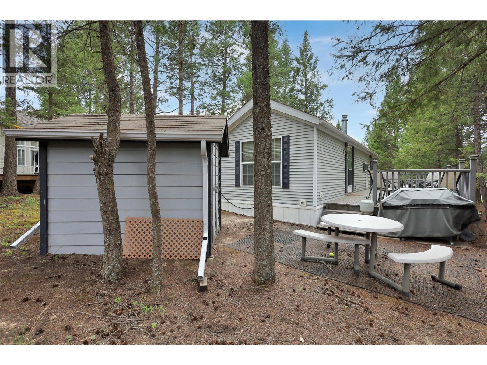 4862 Lynx Drive, Radium Hot Springs