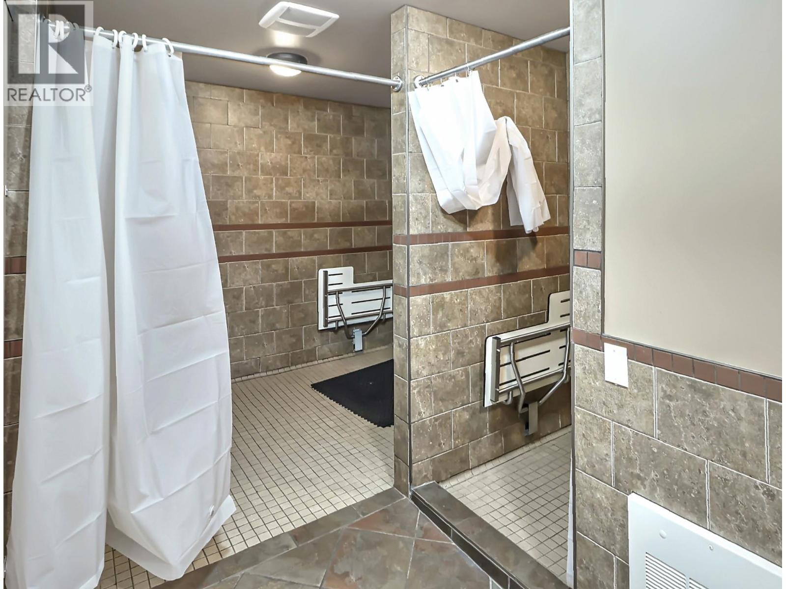 4862 Lynx Drive, Radium Hot Springs