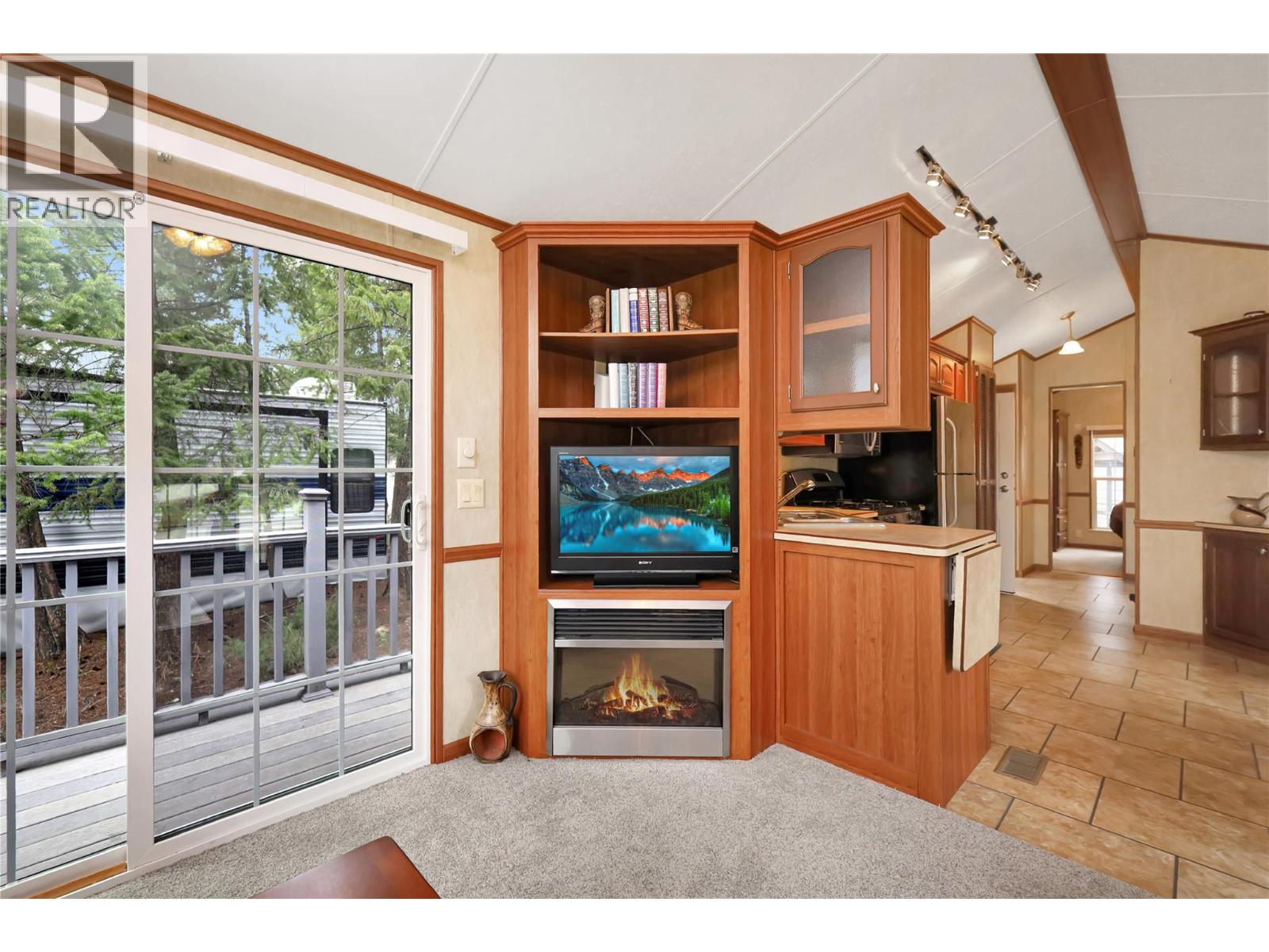 4862 Lynx Drive, Radium Hot Springs