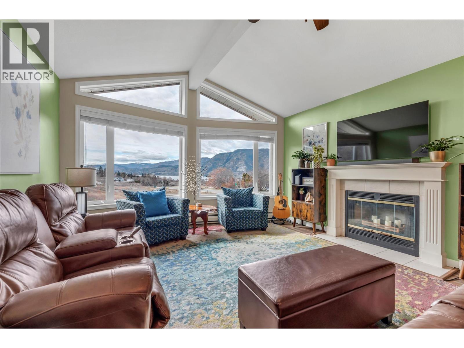 192 Dartmouth Place, Penticton