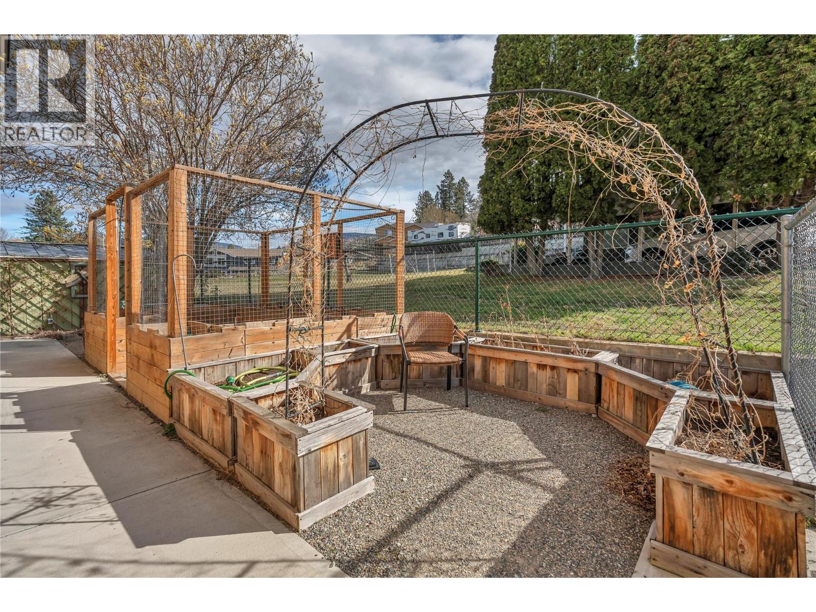 192 Dartmouth Place, Penticton