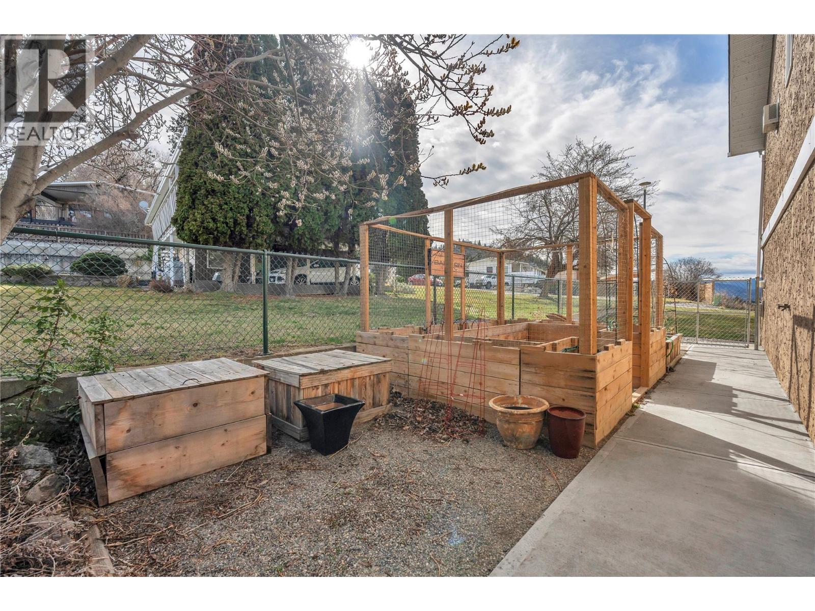 192 Dartmouth Place, Penticton